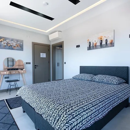Villa Zirve Premium - Luxury Vacation With Private Pool Kocaeyuep